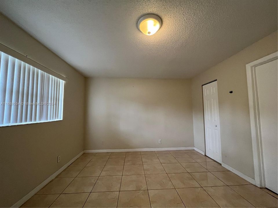 For Rent: $1,600 (1 beds, 1 baths, 750 Square Feet)