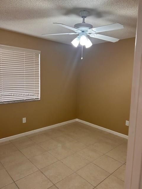 For Rent: $2,200 (3 beds, 2 baths, 1195 Square Feet)