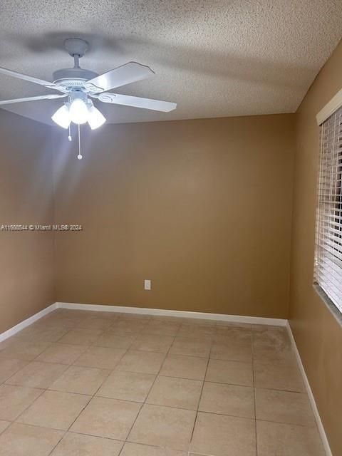 For Rent: $2,200 (3 beds, 2 baths, 1195 Square Feet)