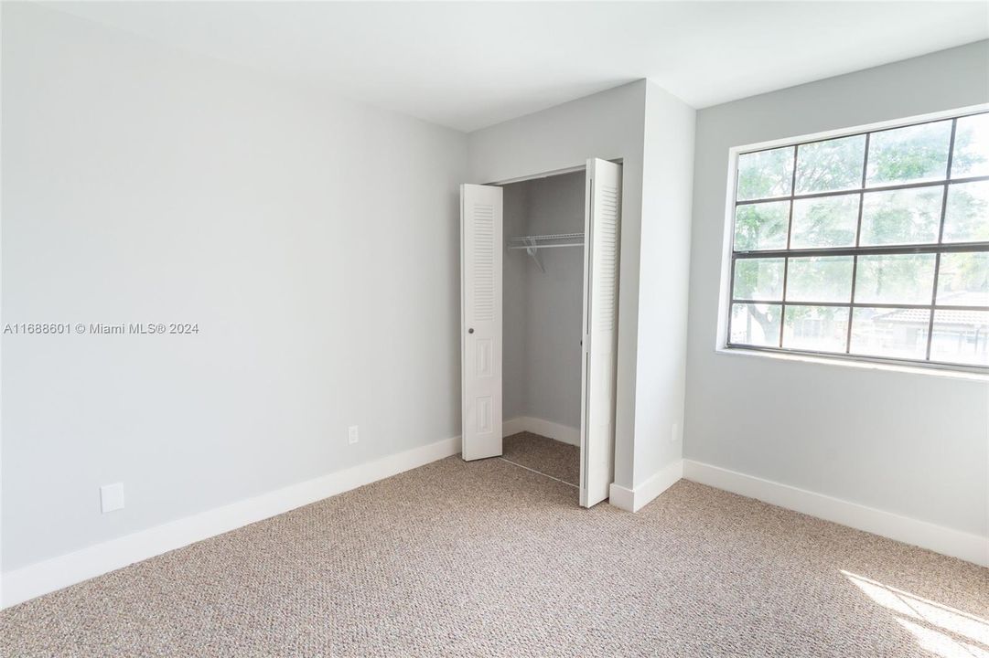 For Rent: $3,000 (3 beds, 2 baths, 1226 Square Feet)