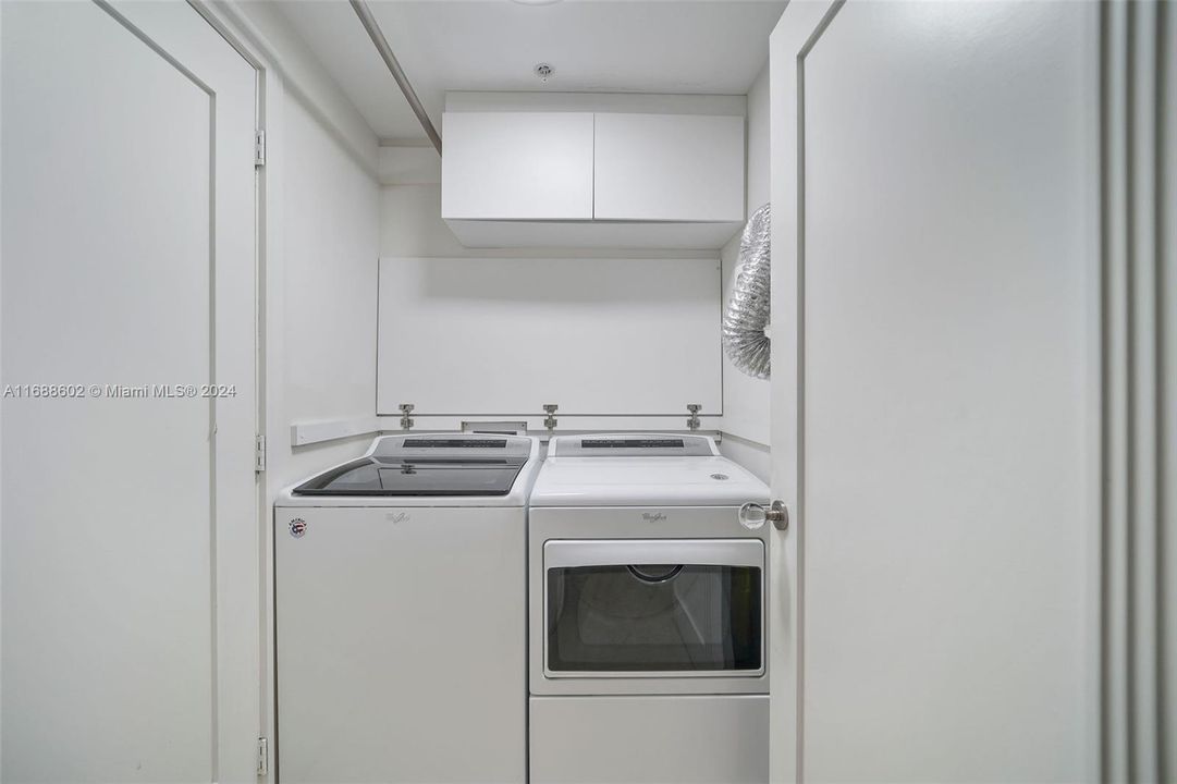 For Rent: $15,000 (2 beds, 2 baths, 1565 Square Feet)