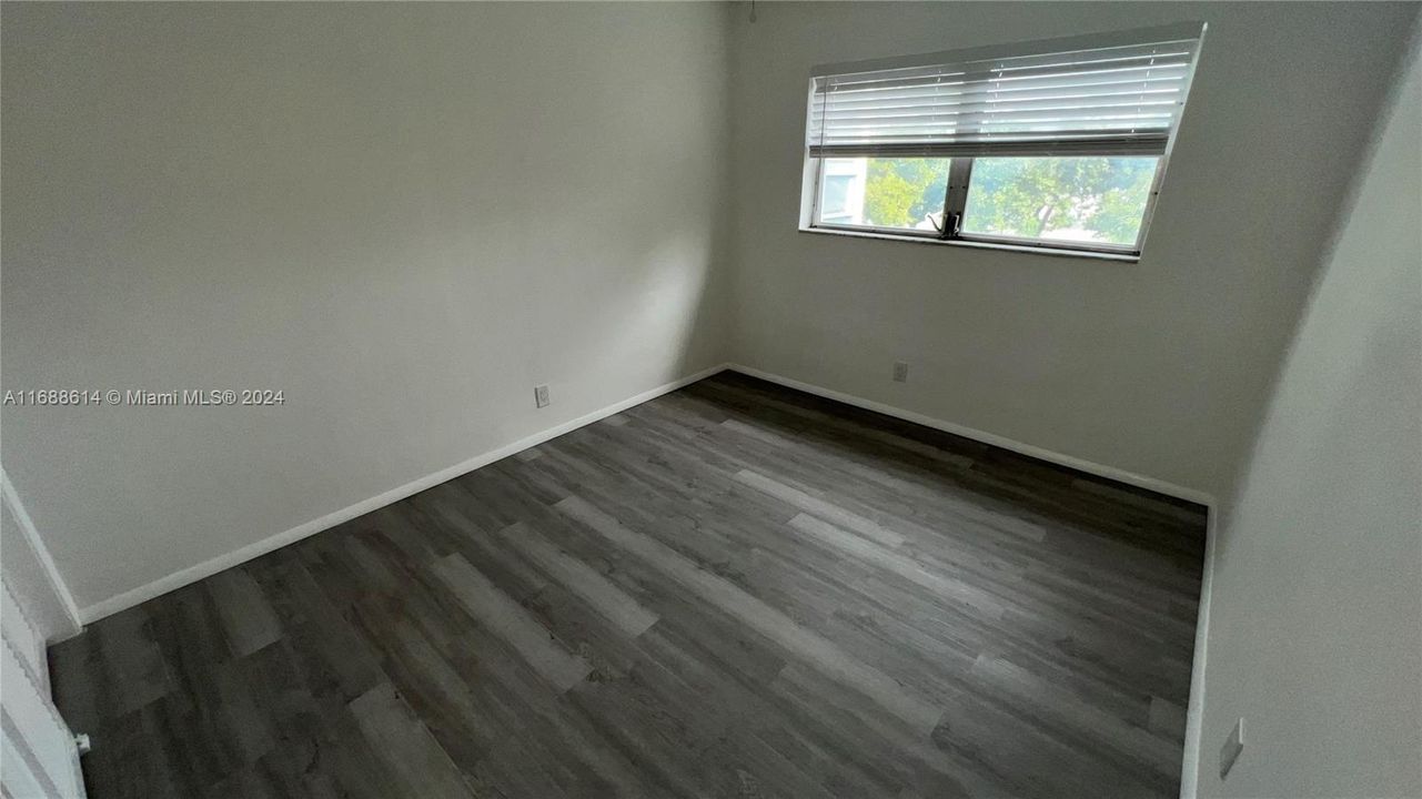 For Rent: $1,650 (2 beds, 2 baths, 950 Square Feet)