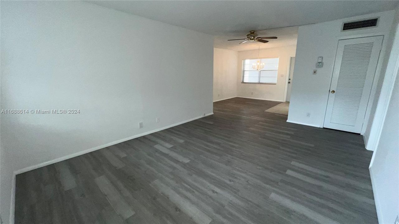 For Rent: $1,650 (2 beds, 2 baths, 950 Square Feet)