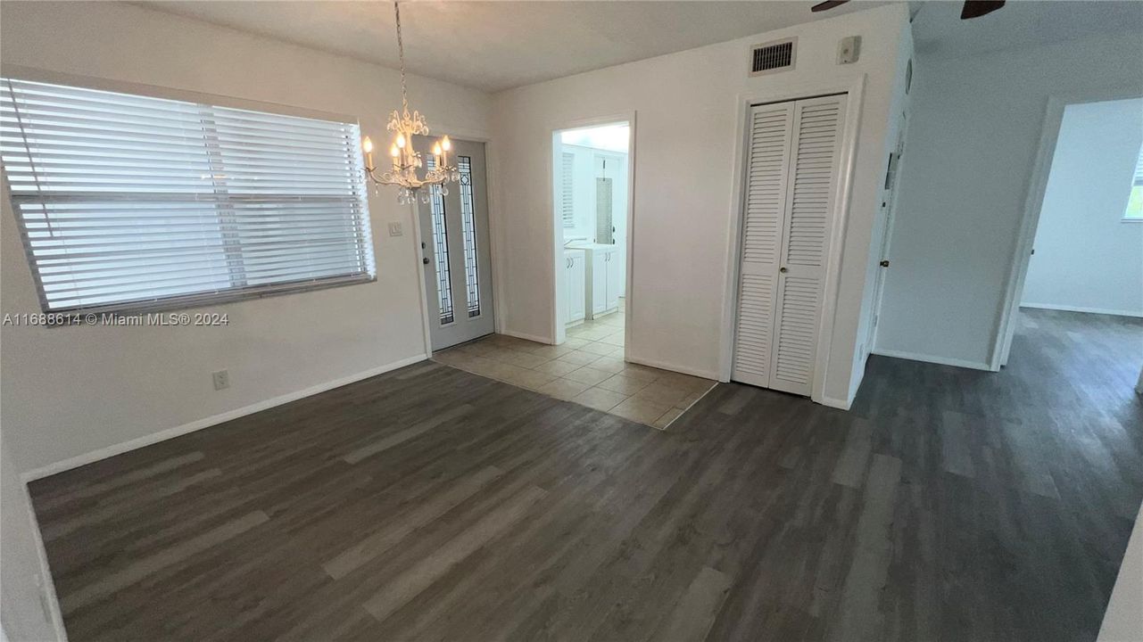 For Rent: $1,650 (2 beds, 2 baths, 950 Square Feet)