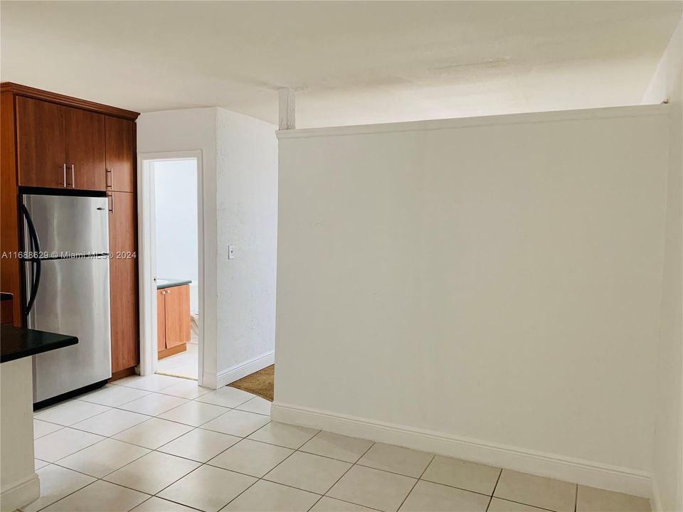 For Rent: $1,675 (1 beds, 1 baths, 412 Square Feet)