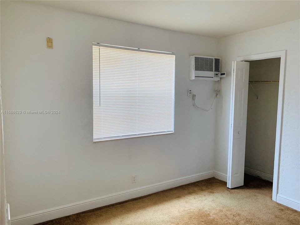 For Rent: $1,675 (1 beds, 1 baths, 412 Square Feet)