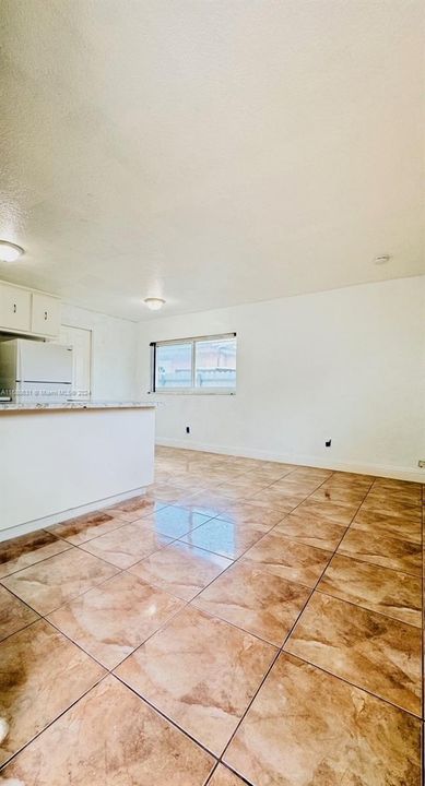 For Sale: $630,000 (5 beds, 2 baths, 1766 Square Feet)