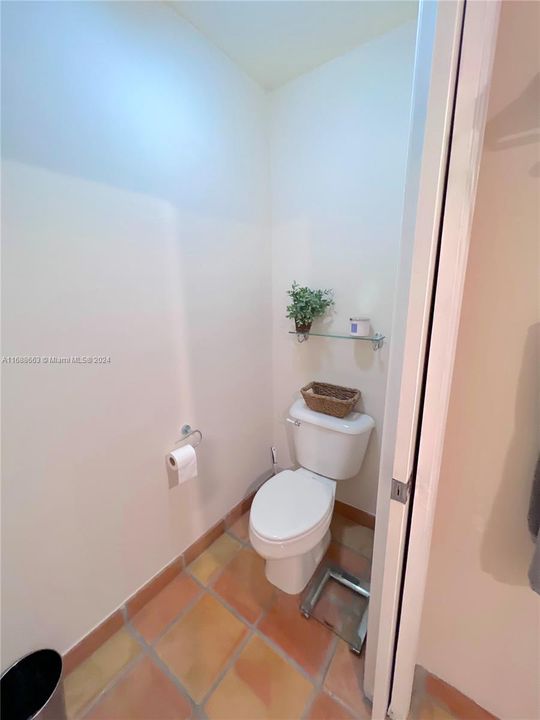 Master toilet w/ Pocket door