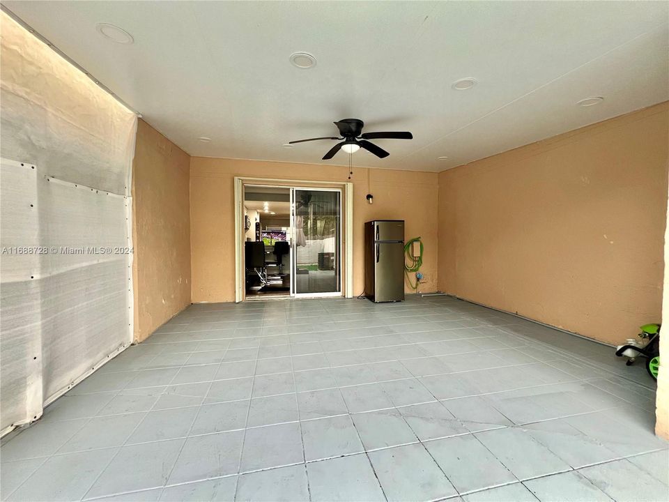 For Sale: $365,000 (2 beds, 2 baths, 1308 Square Feet)