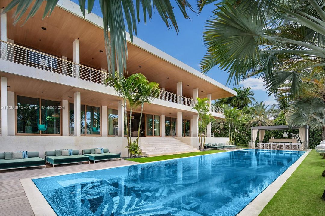 En Renta: $475,000 (6 camas, 7 baños, 10777 Pies cuadrados)