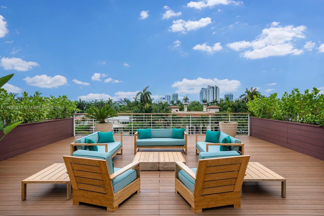 En Renta: $475,000 (6 camas, 7 baños, 10777 Pies cuadrados)