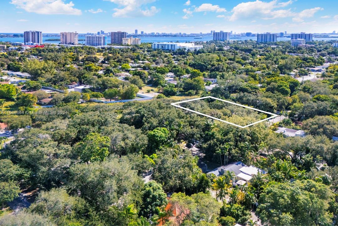 For Sale: $1,214,000 (3 beds, 2 baths, 1921 Square Feet)