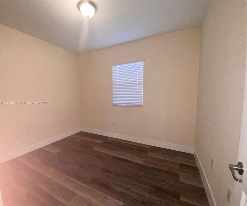 For Rent: $3,100 (3 beds, 2 baths, 1227 Square Feet)