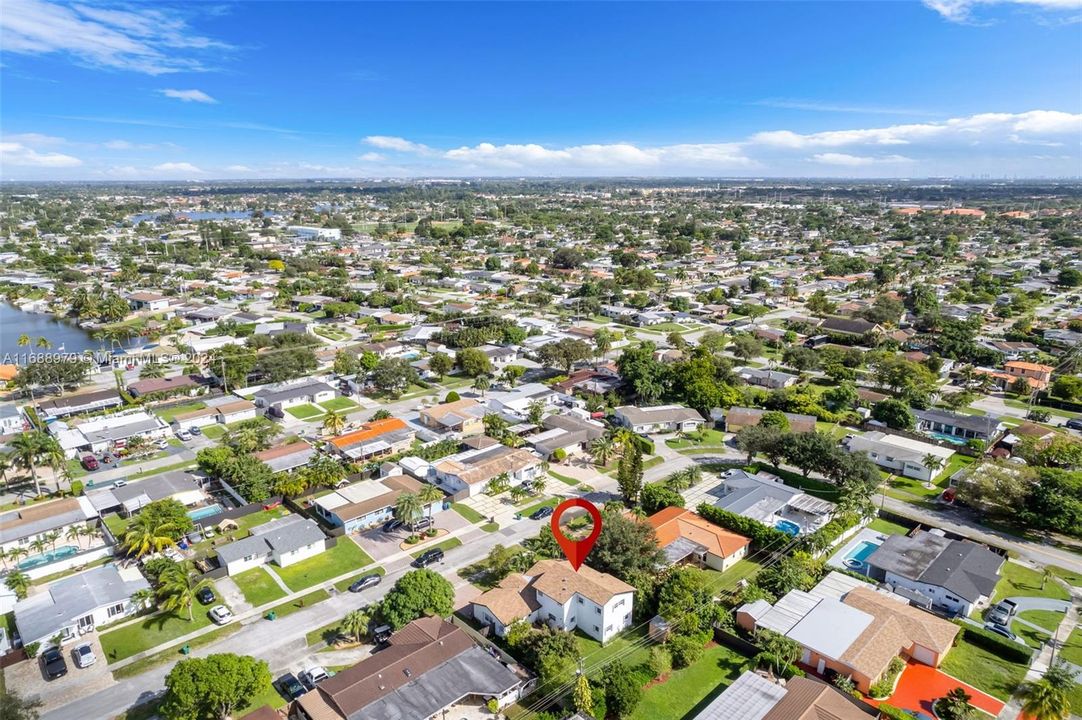 For Sale: $860,000 (4 beds, 3 baths, 2398 Square Feet)