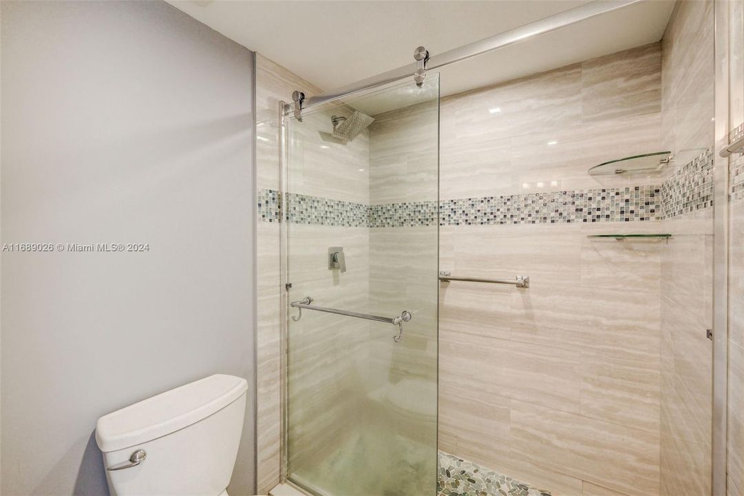 For Sale: $298,000 (2 beds, 2 baths, 1348 Square Feet)