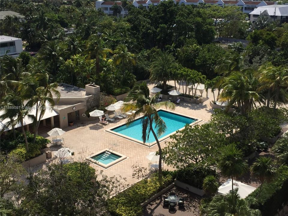 Key Colony III Pool/Jacuzzi