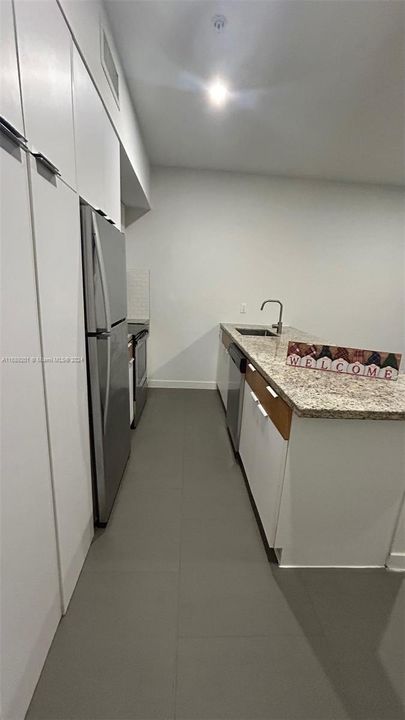 For Rent: $1,985 (1 beds, 1 baths, 475 Square Feet)