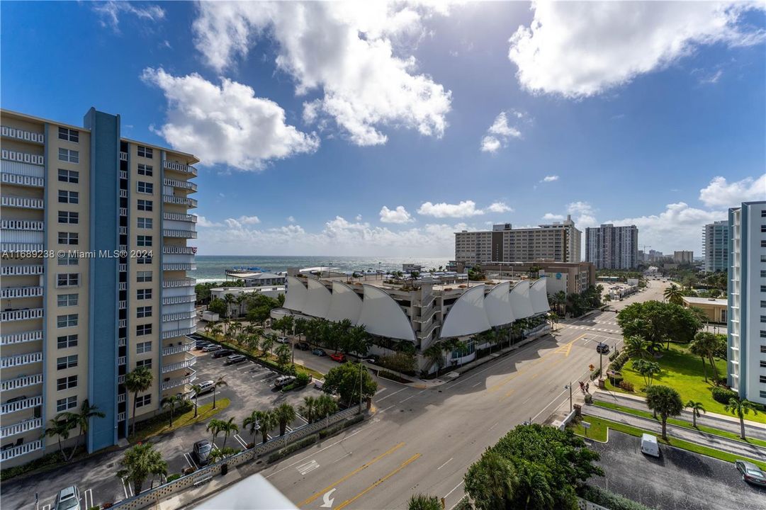 For Sale: $510,000 (2 beds, 2 baths, 1200 Square Feet)