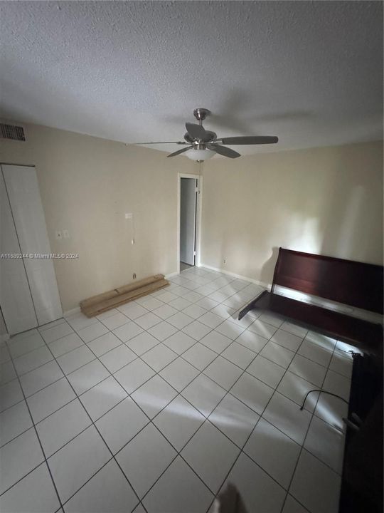 For Rent: $2,000 (2 beds, 2 baths, 1200 Square Feet)