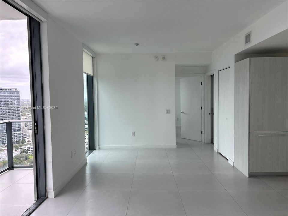 En Venta: $680,000 (2 camas, 2 baños, 944 Pies cuadrados)