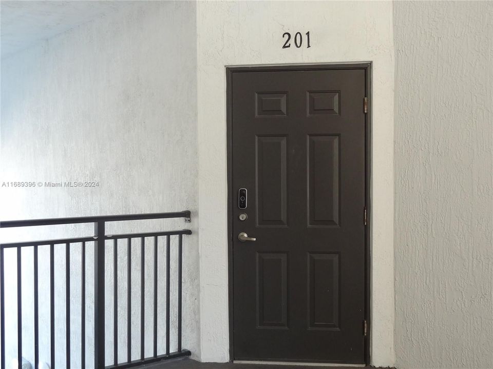 For Rent: $2,750 (3 beds, 2 baths, 1481 Square Feet)