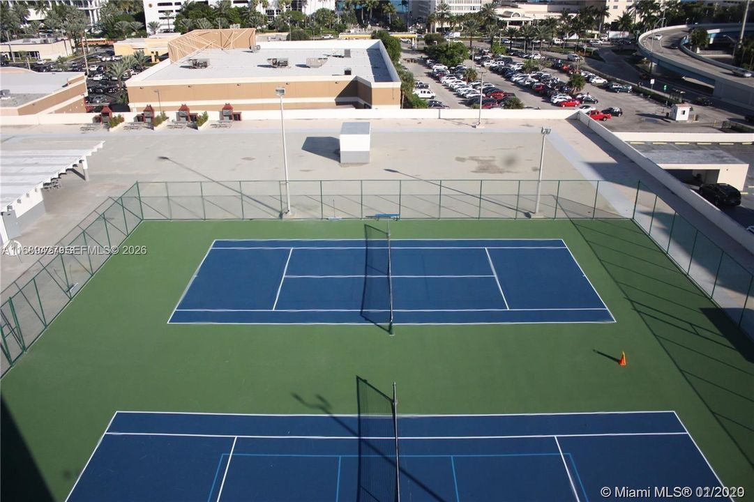 2 tennis curtDi