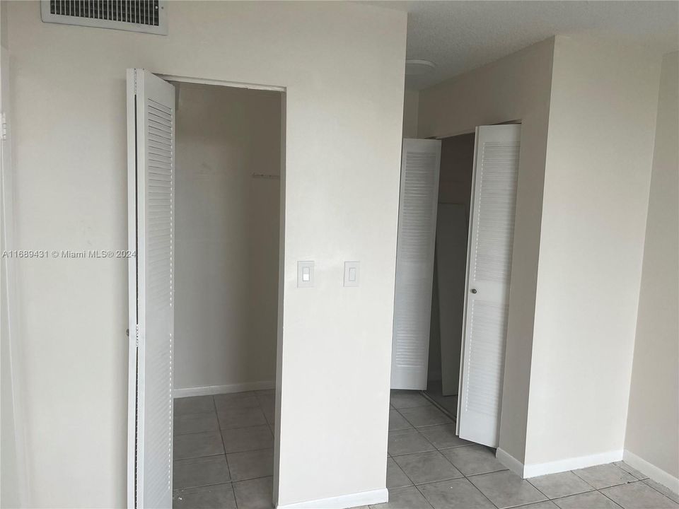 For Rent: $1,600 (1 beds, 1 baths, 658 Square Feet)