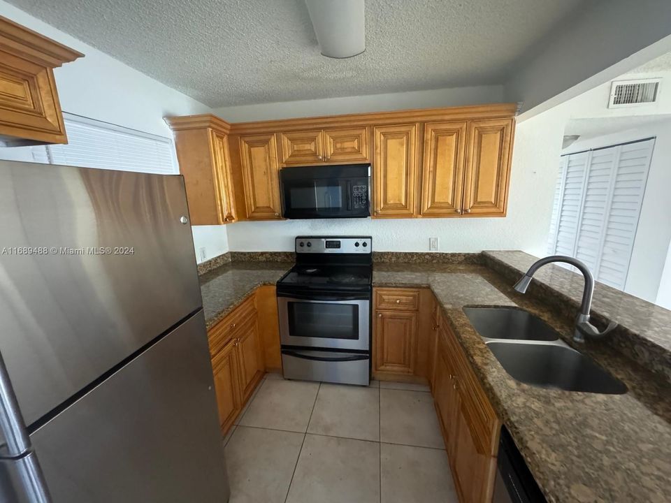 For Rent: $1,900 (2 beds, 2 baths, 0 Square Feet)