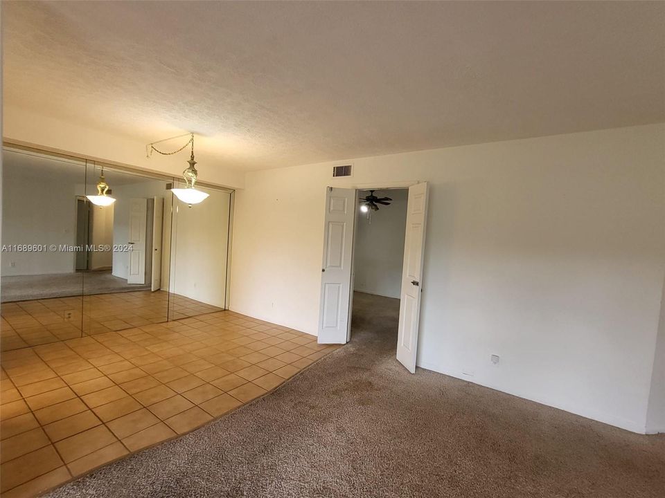 Dining Area - Tiled