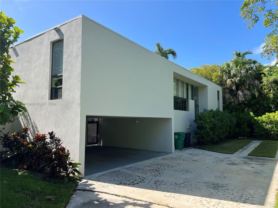 Carport/Side Of House