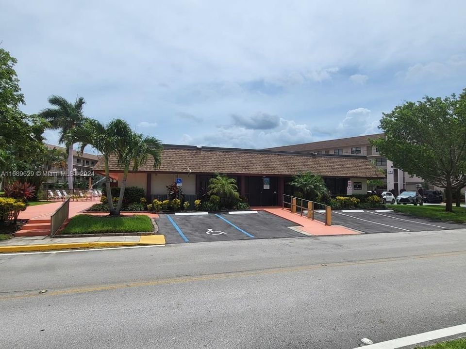 Small clubhouse next to subject building