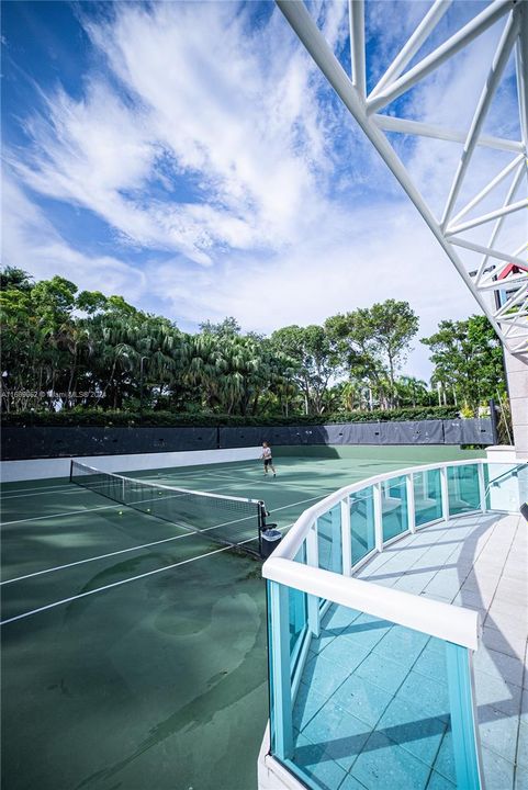 Amenities (Tennis courts)