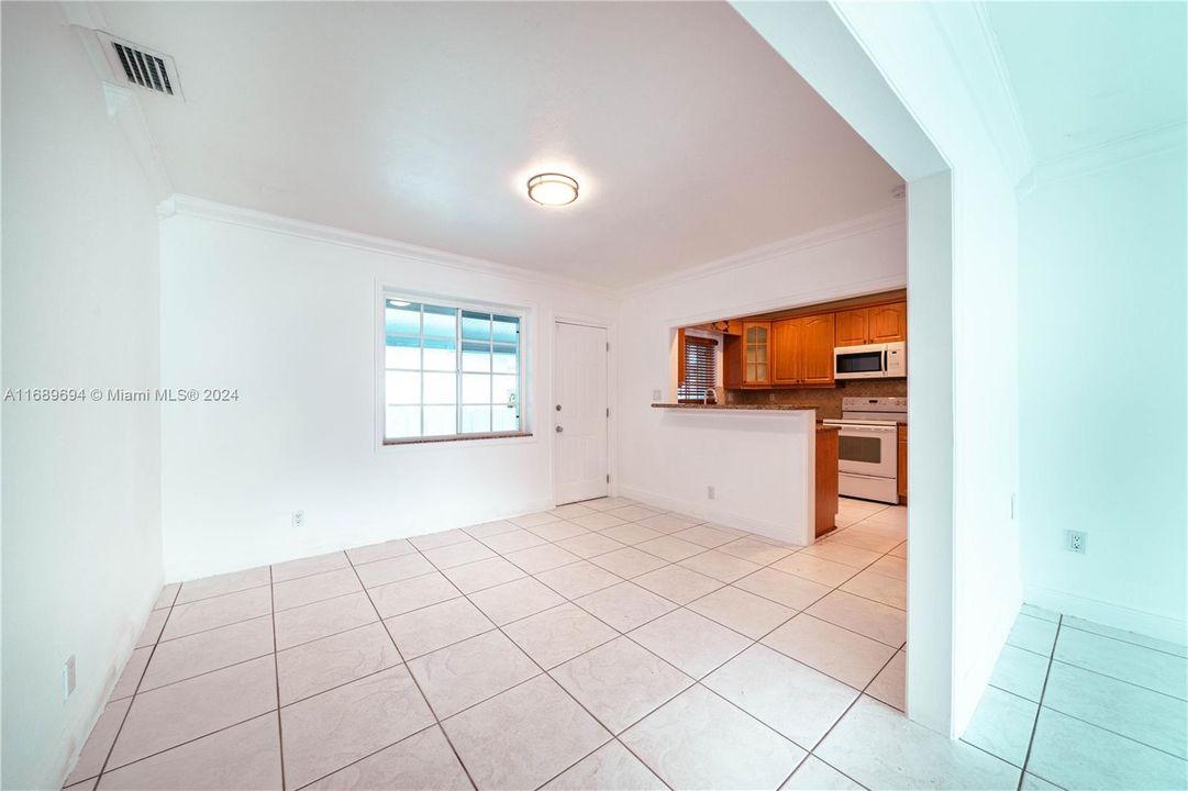 For Rent: $3,300 (2 beds, 2 baths, 1434 Square Feet)