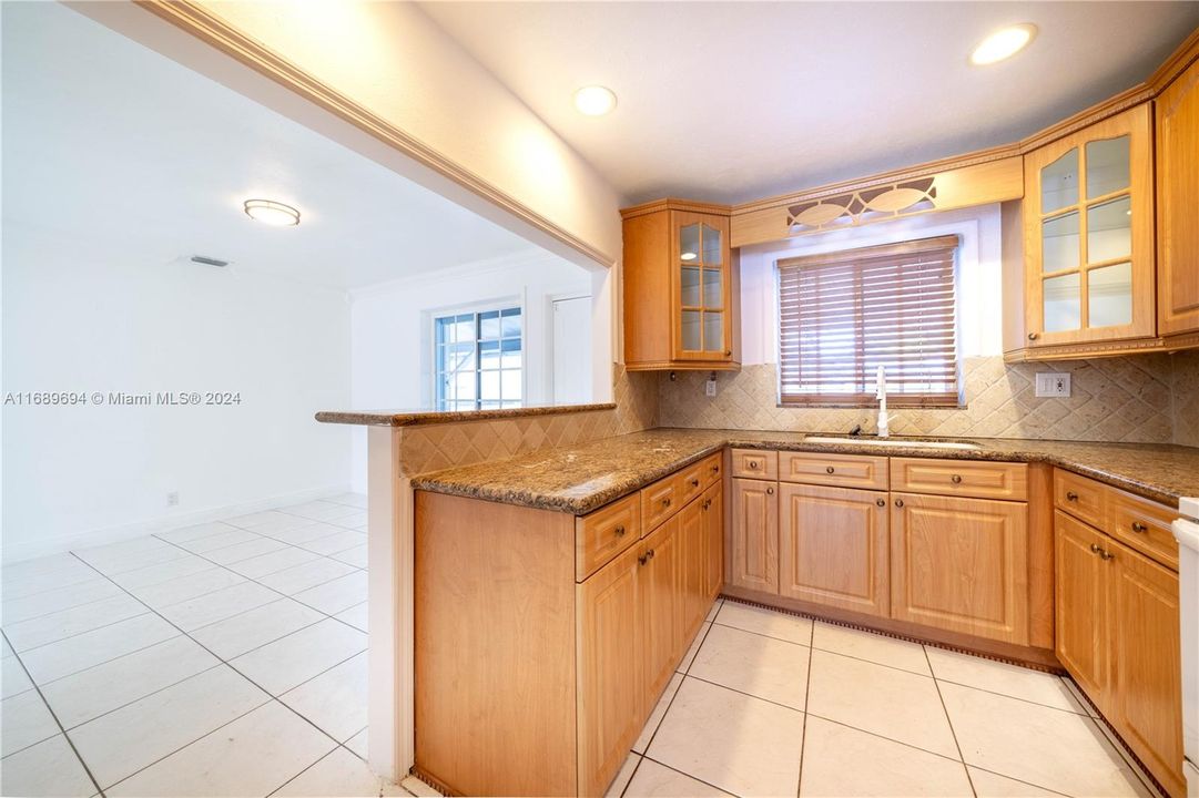 For Rent: $3,300 (2 beds, 2 baths, 1434 Square Feet)