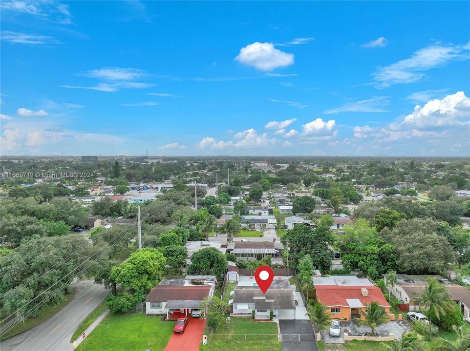 For Sale: $525,000 (3 beds, 2 baths, 1172 Square Feet)