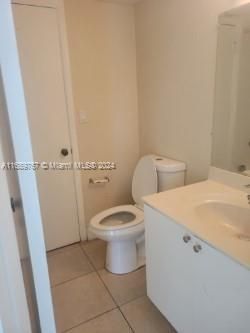 For Sale: $199,000 (2 beds, 2 baths, 944 Square Feet)