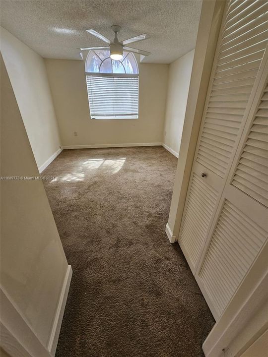 For Rent: $1,800 (1 beds, 1 baths, 850 Square Feet)