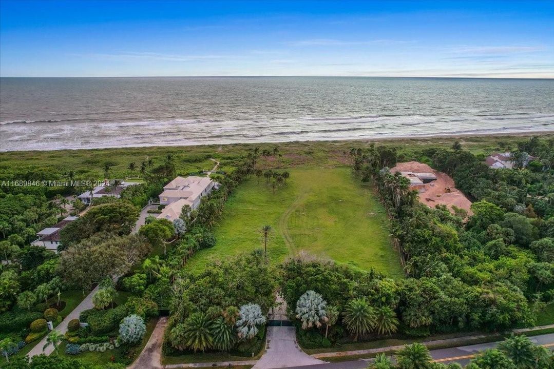 LARGEST OCEANFRONT ON THE SOUTH END OF THE ISLAND