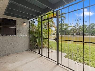 For Sale: $360,000 (3 beds, 2 baths, 2100 Square Feet)