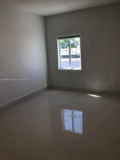 出租: $795 (0 贝兹, 0 浴室, 0 平方英尺)