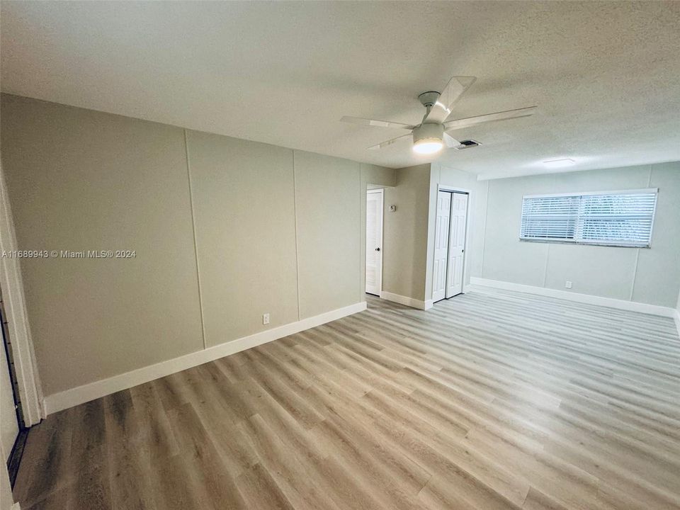 For Rent: $1,650 (1 beds, 1 baths, 5455 Square Feet)