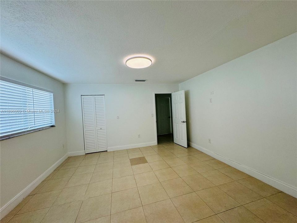 For Rent: $4,000 (3 beds, 2 baths, 1944 Square Feet)