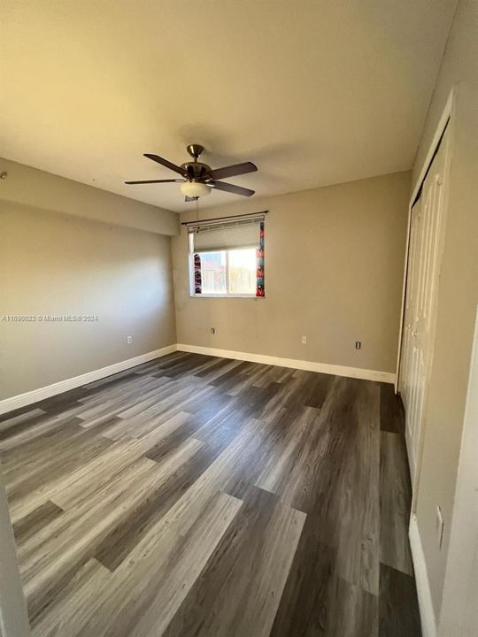 For Rent: $2,350 (2 beds, 2 baths, 810 Square Feet)