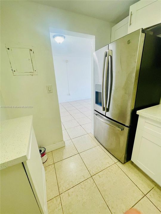 For Rent: $2,200 (2 beds, 2 baths, 875 Square Feet)