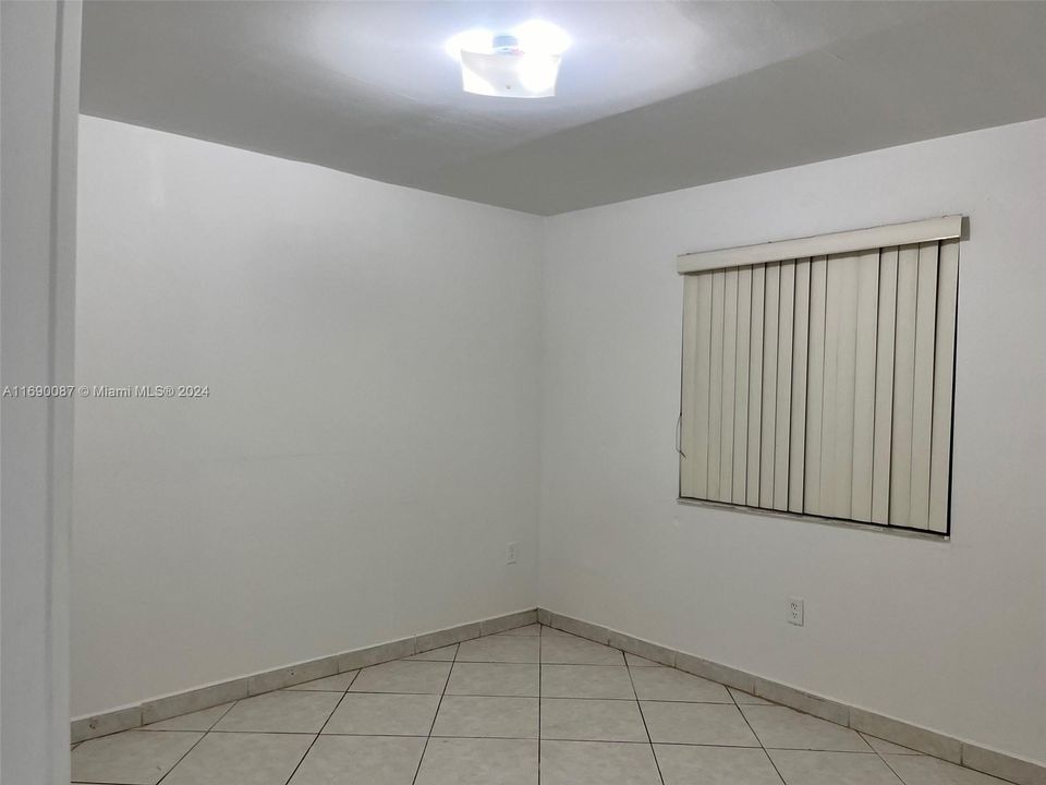 For Rent: $2,400 (2 beds, 1 baths, 18376 Square Feet)