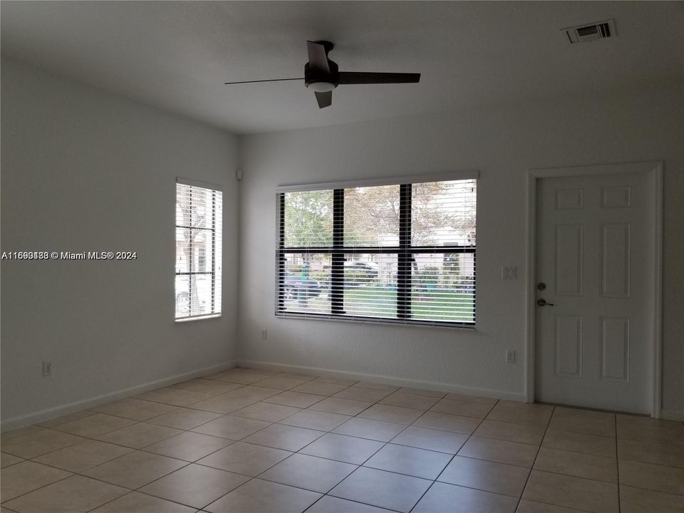 For Rent: $3,200 (3 beds, 2 baths, 1768 Square Feet)