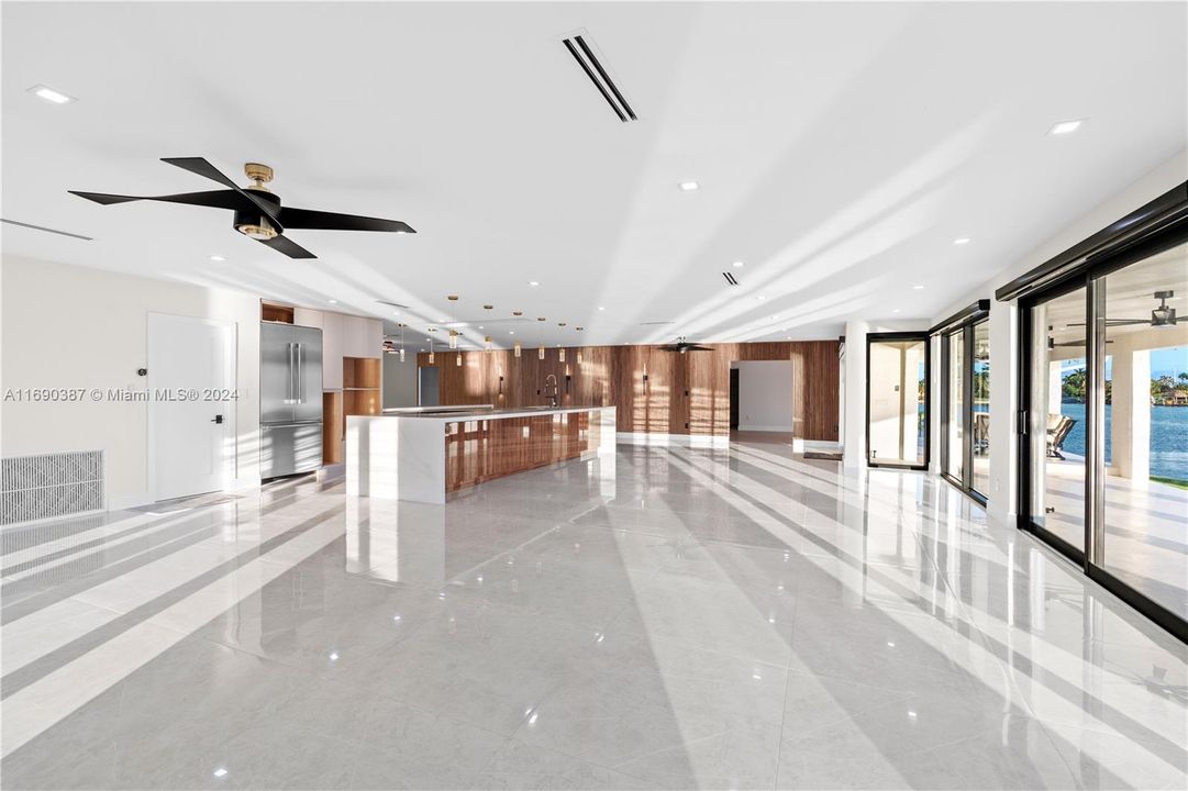 最近租的: $7,000 (4 贝兹, 3 浴室, 3120 平方英尺)