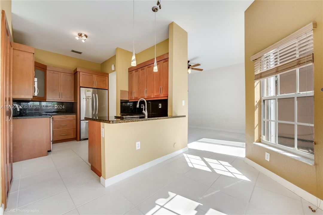 For Sale: $575,000 (3 beds, 2 baths, 1957 Square Feet)