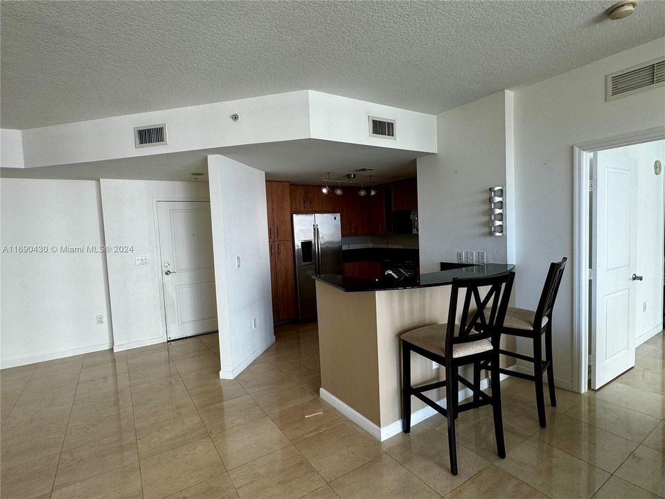 For Rent: $3,450 (2 beds, 2 baths, 1251 Square Feet)