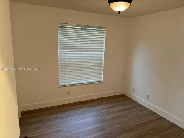 For Rent: $4,800 (4 beds, 2 baths, 2055 Square Feet)